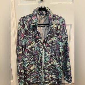 Lululemon windbreaker